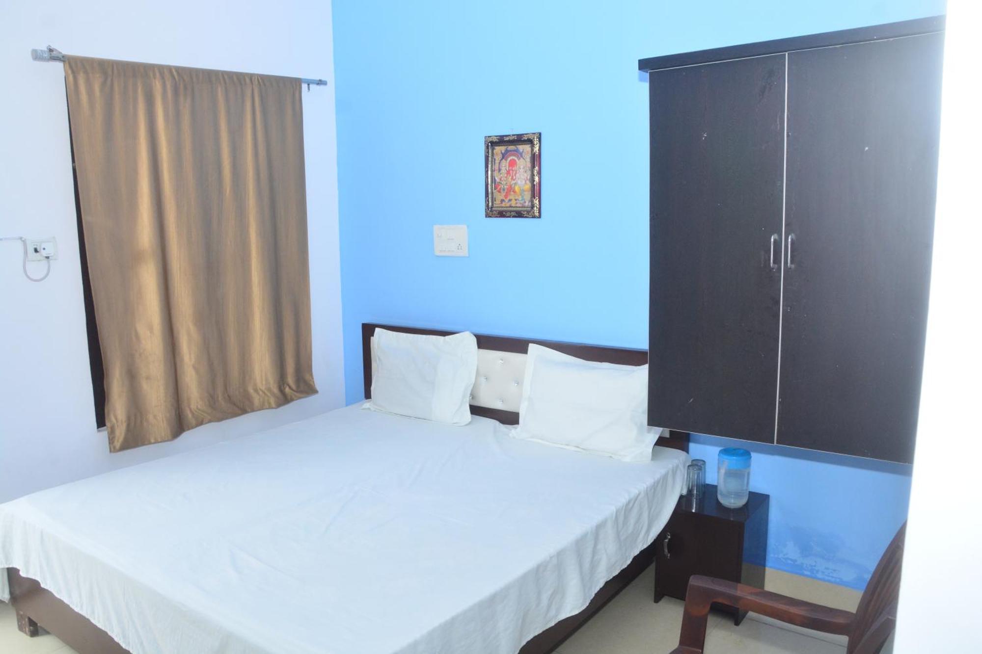 Hotel Chandrasha Villa Ayodhya Dham Ram Mandir 600 Meter Екстериор снимка