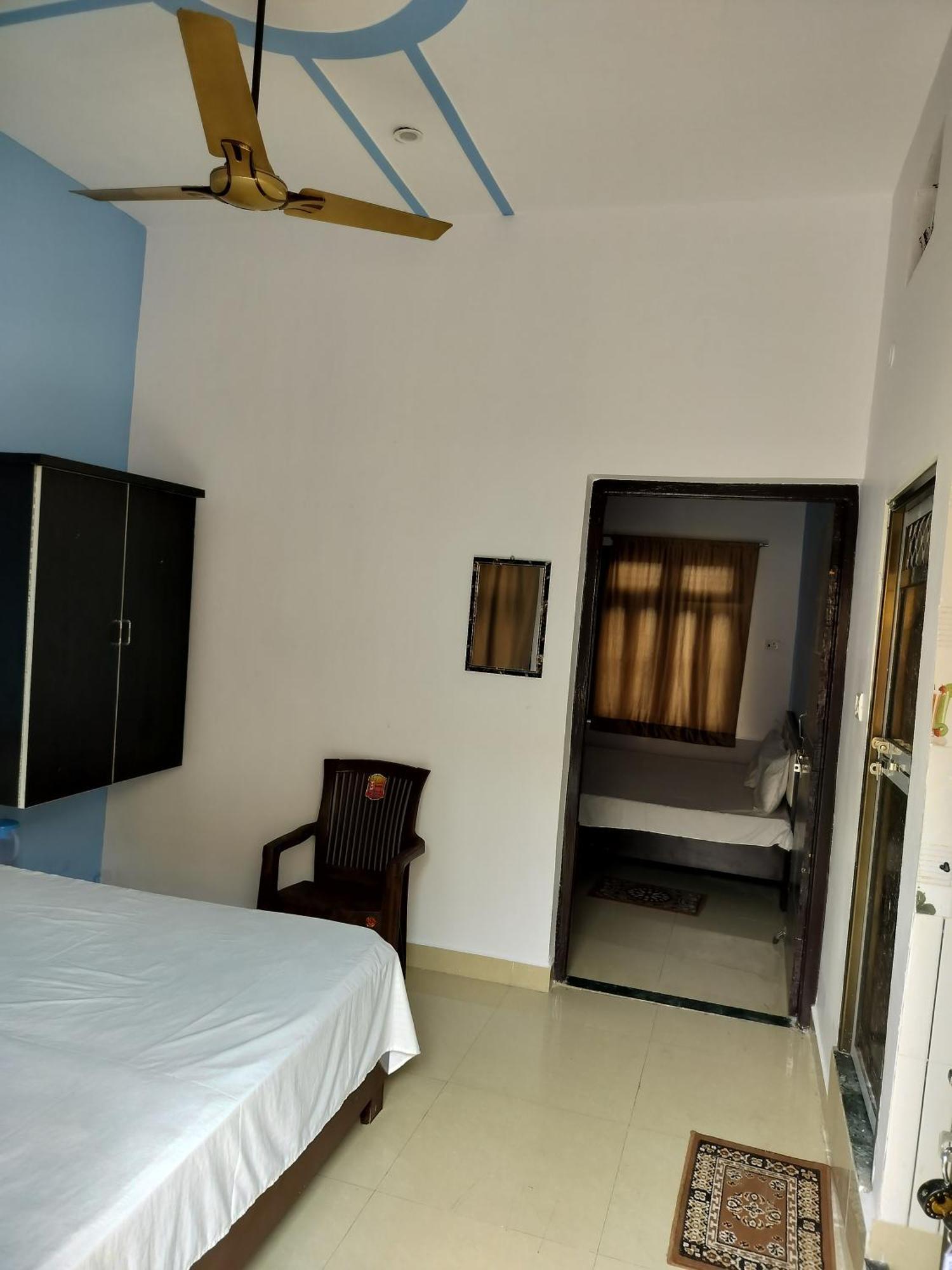Hotel Chandrasha Villa Ayodhya Dham Ram Mandir 600 Meter Екстериор снимка