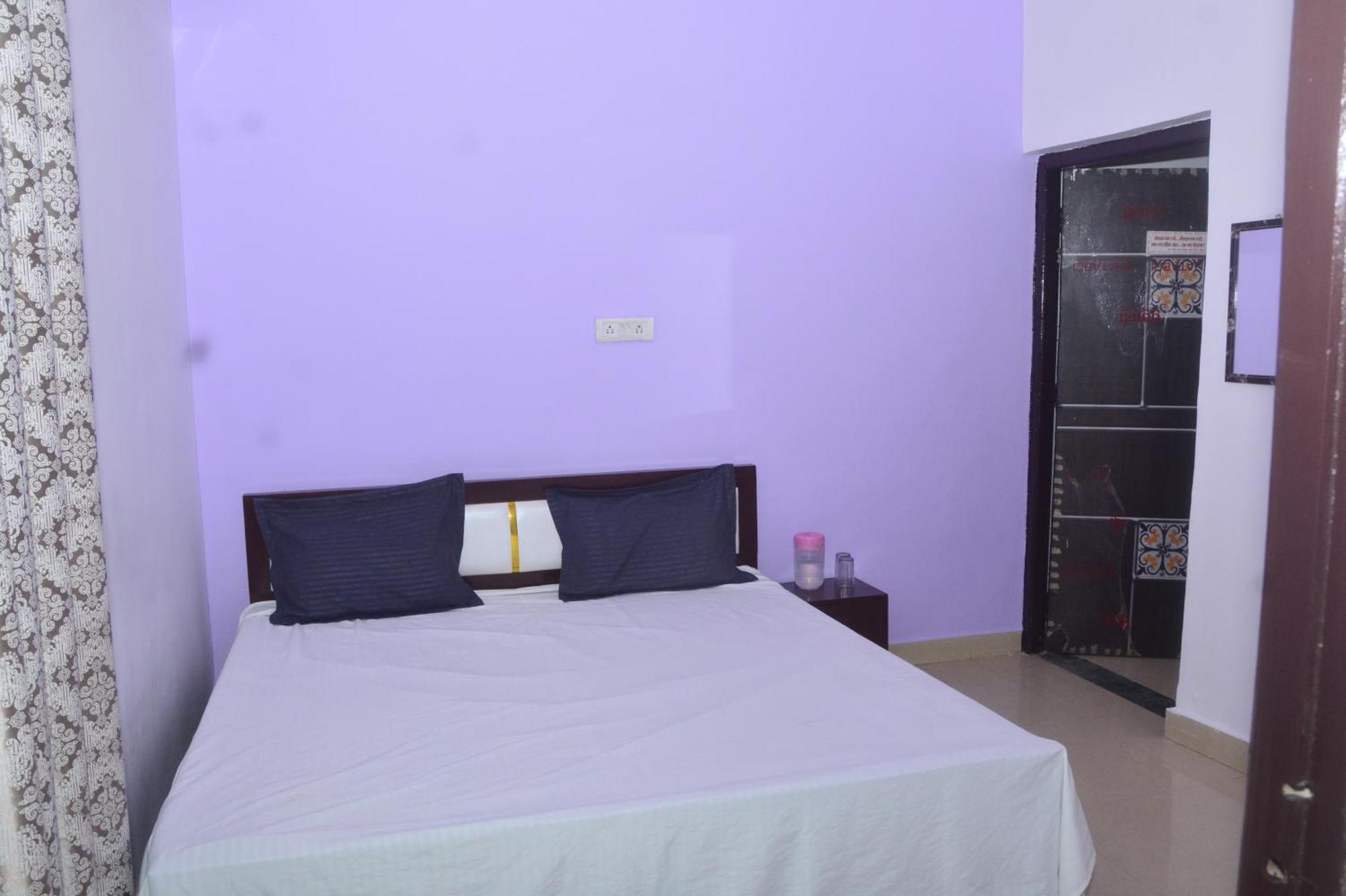Hotel Chandrasha Villa Ayodhya Dham Ram Mandir 600 Meter Екстериор снимка